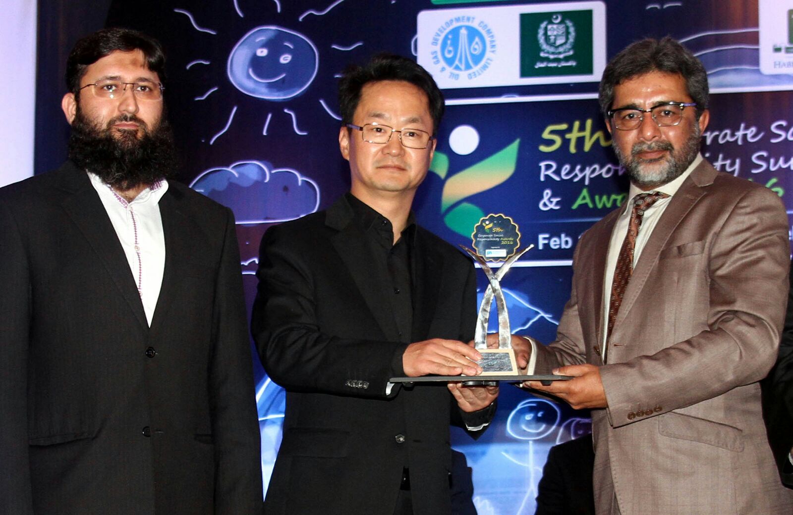 Samsung wins two ‘Social Responsibility’ awards at the 5th CSR Summit