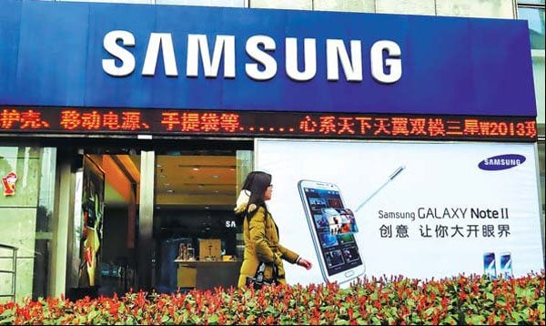 Samsung selected new heads for mobile marketing and China in a minor shake-up of its smartphone segment.The moves form a portion of an annual administrative