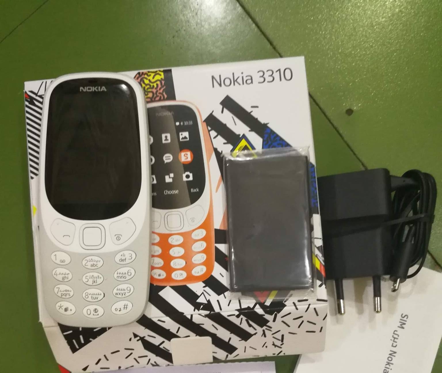 unboxing Nokia 3310 Hands On