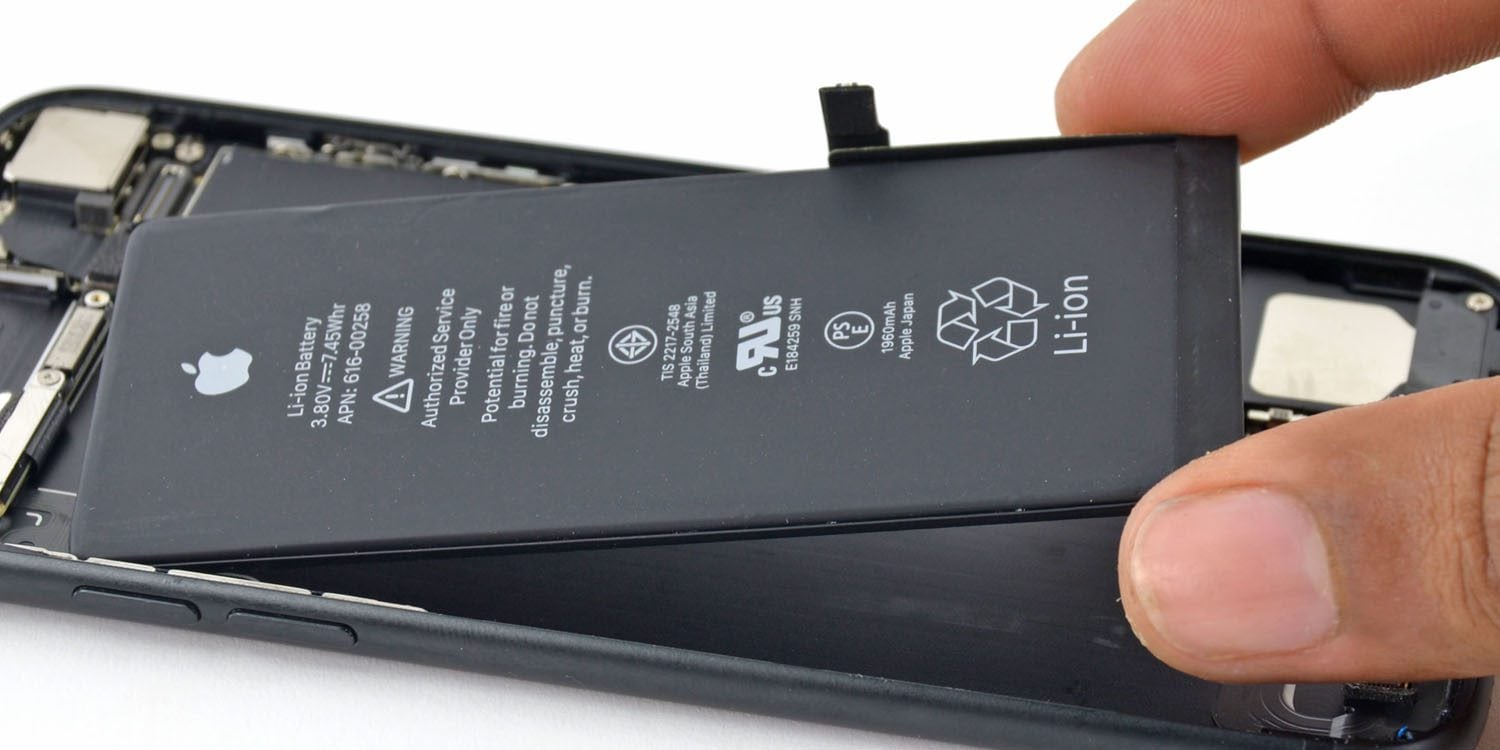 What Apple does to regain the trust of iPhone users with slowing down batteries?