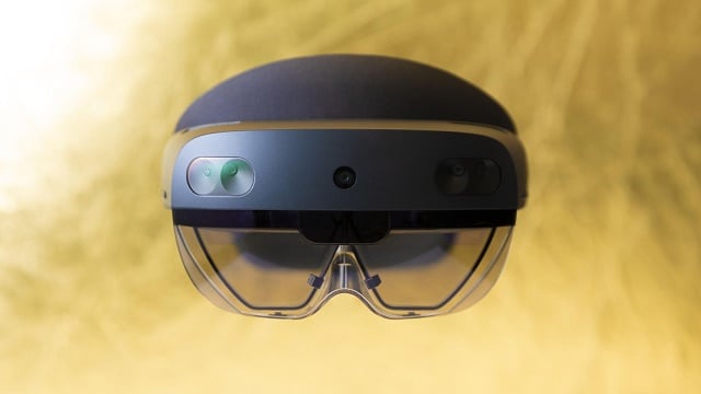 HoloLens 2 announced by Microsoft