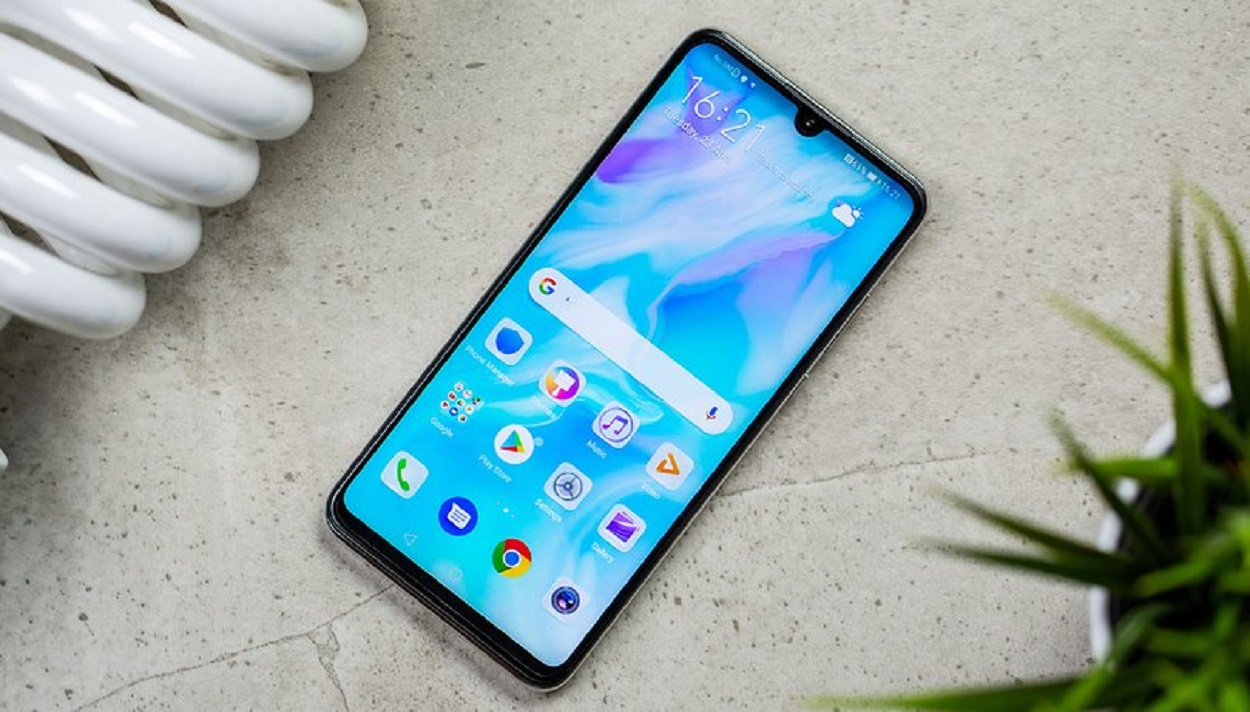Breathing Crystal color variant soon to appear for the Huawei P30 Lite