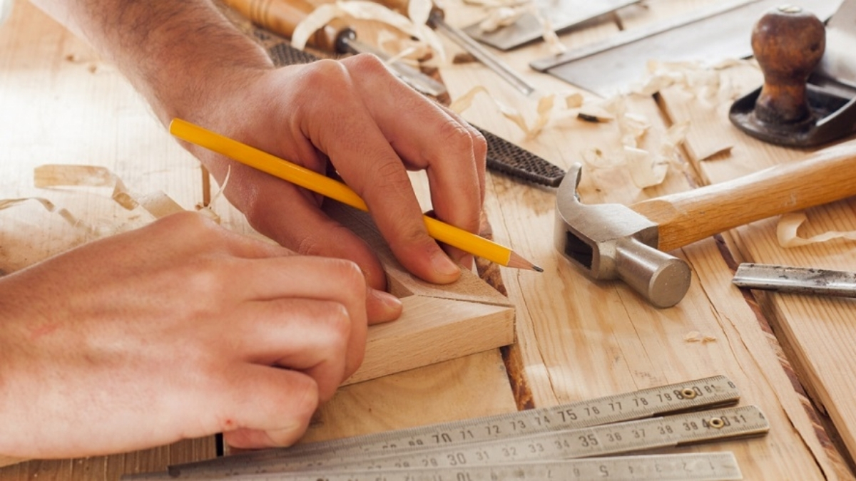 Learn woodworking and take home what you make at Rockler classes
