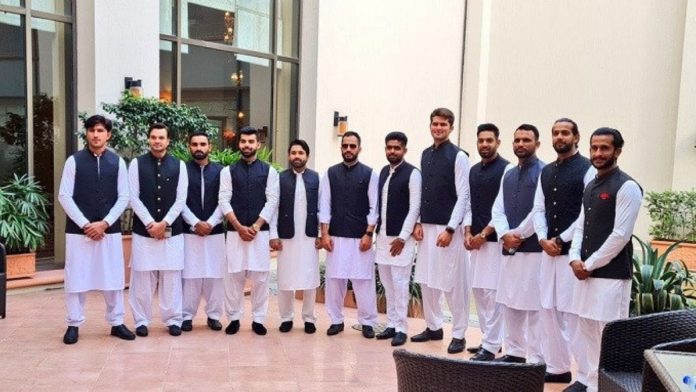 Pakistan cricket team arrives to meet PM Imran