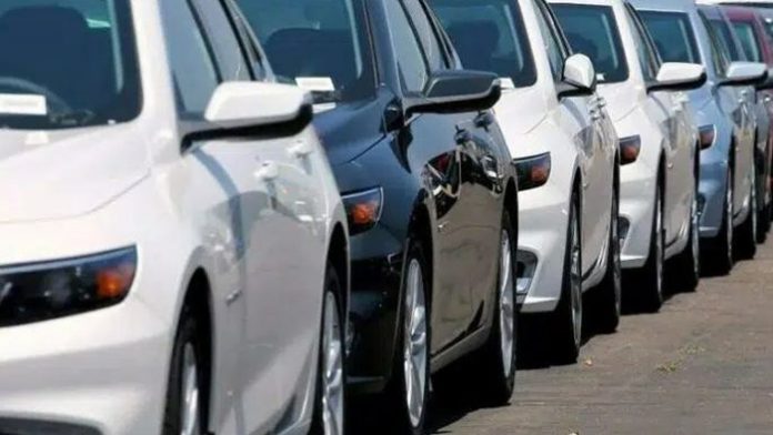 A massive drop in car sales between July and October 2022