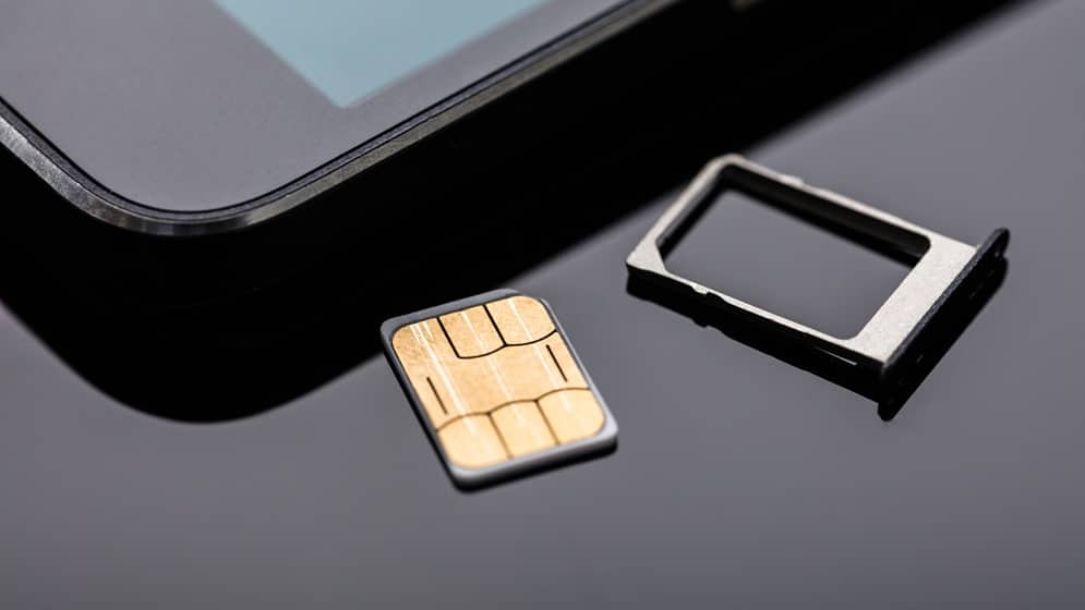 FBR Plans to Block SIMs and Mobile Phones of Non-Filers on January 15