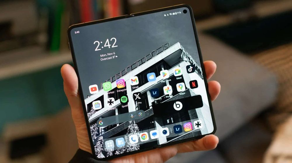Apple Plans to Unveil Foldable Phones with 7-8 Inch Screens in 2026 and 2027, Potentially as Successors to iPad Mini