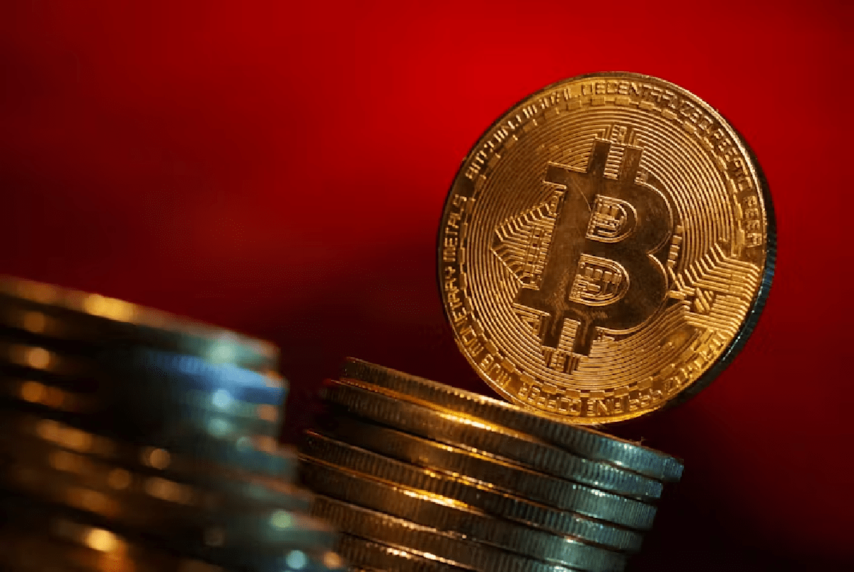Bitcoin briefly reaches record high in rally.