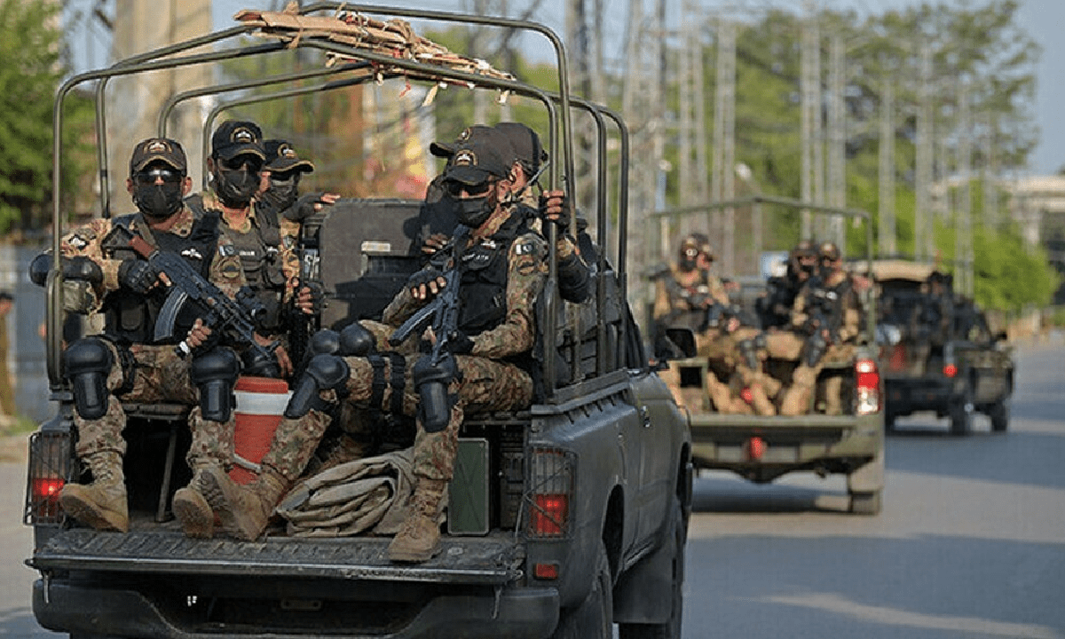 ISPR reports 10 militants killed in dual operations