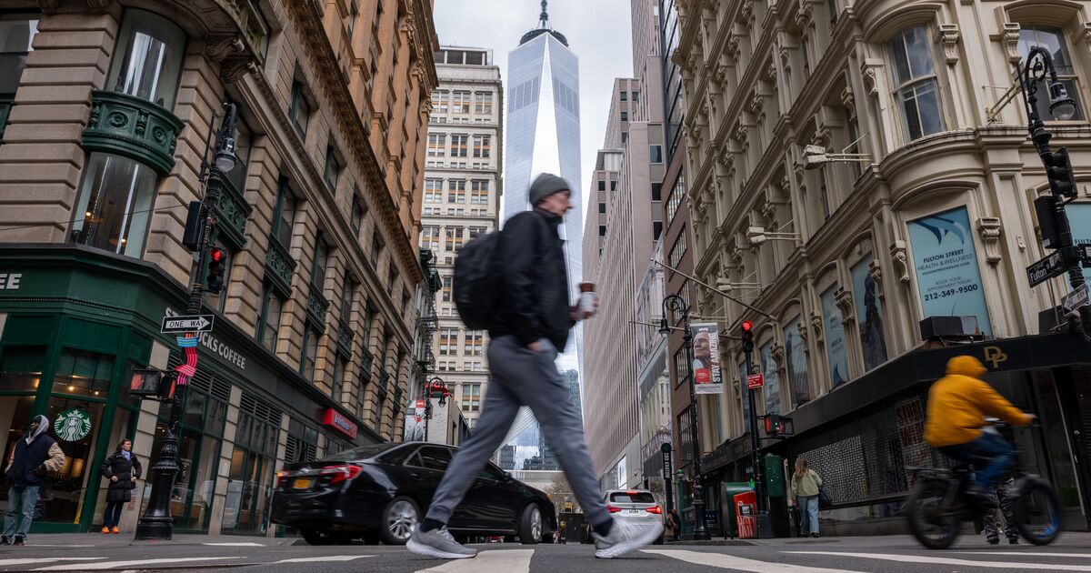 Rare earthquake leaves New Yorkers mostly unfazed