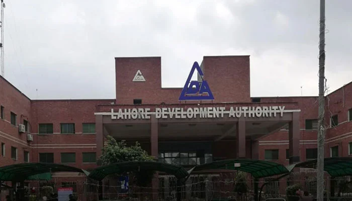 LDA Shuts Down Several Lahore Properties Over Unpaid Commercial Fees