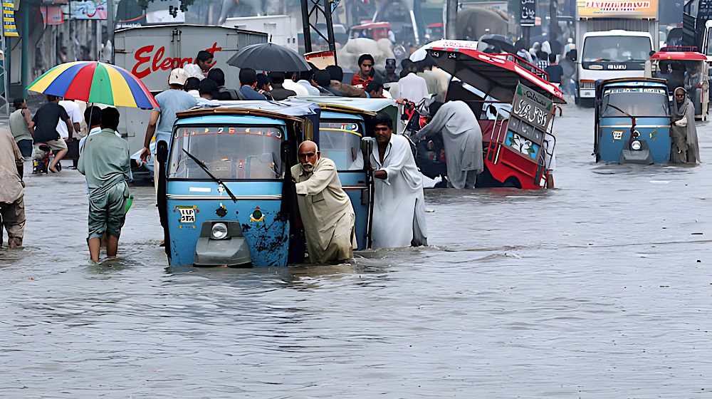 Lahore Shuts Down Schools and Offices Due to Rain Emergency