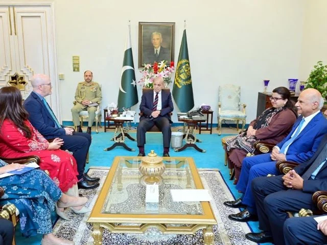 Meta Executives Confer with Pakistani Prime Minister