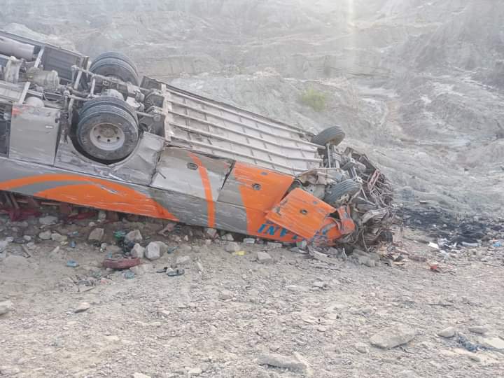 Tragic Bus Crash in Balochistan Claims Lives of 11 Iranian Pilgrims