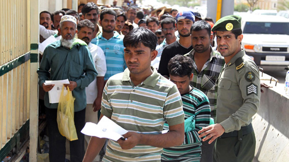 258 Pakistanis Deported from Seven Countries, 35 Passengers Offloaded at Karachi Airport