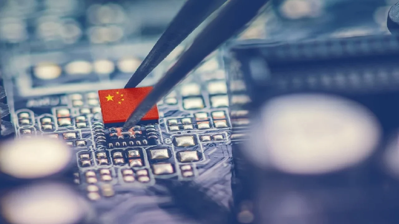 China Overcomes Semiconductor and OS Challenges Amid U.S. Sanctions