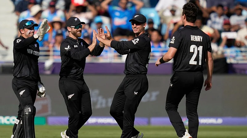 New Zealand Defeats South Africa to Reach ICC Champions Trophy 2025 Final