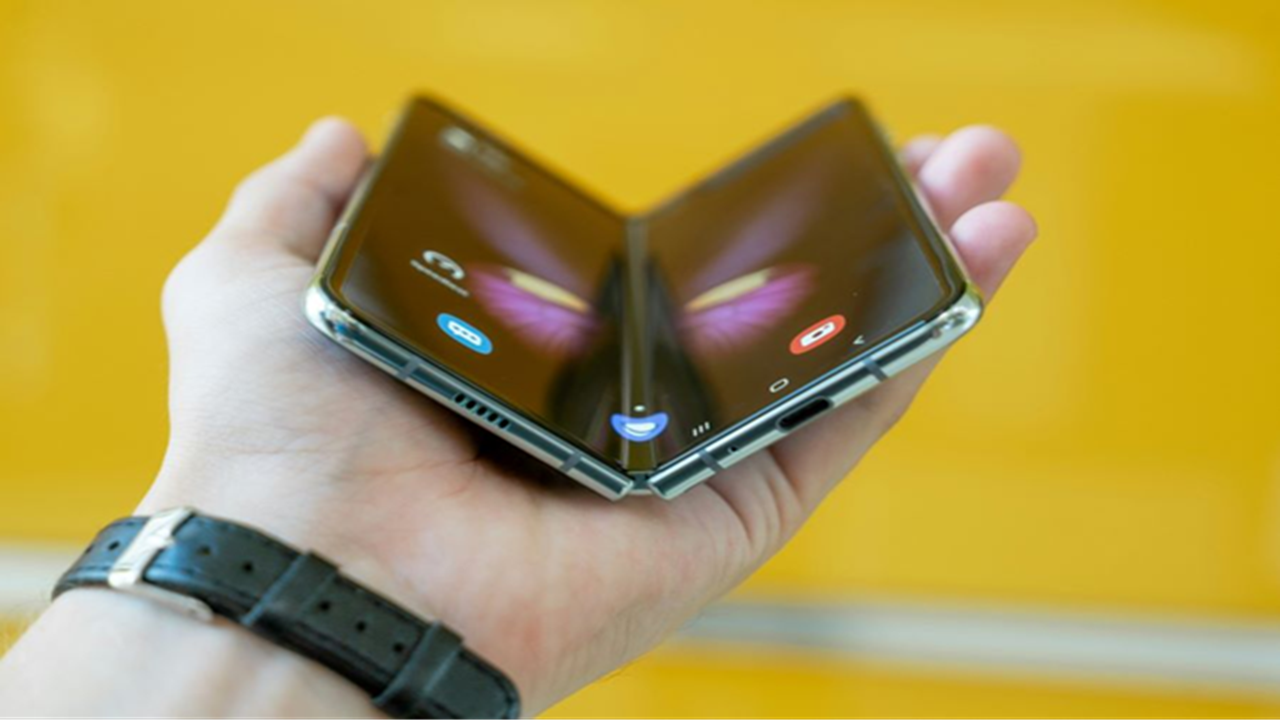 Foldable Smartphones in Pakistan: High-Tech Luxury or Market Misfit?