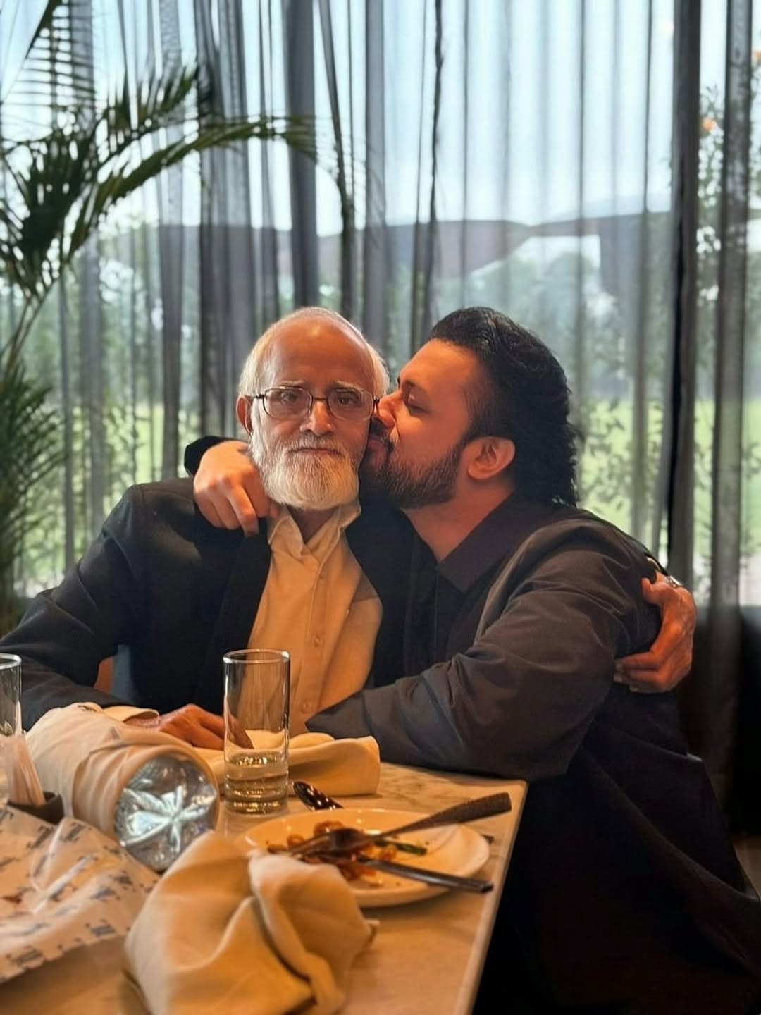 Legendary Singer Atif Aslam Bereaved as Father Muhammad Aslam Passes Away at 77