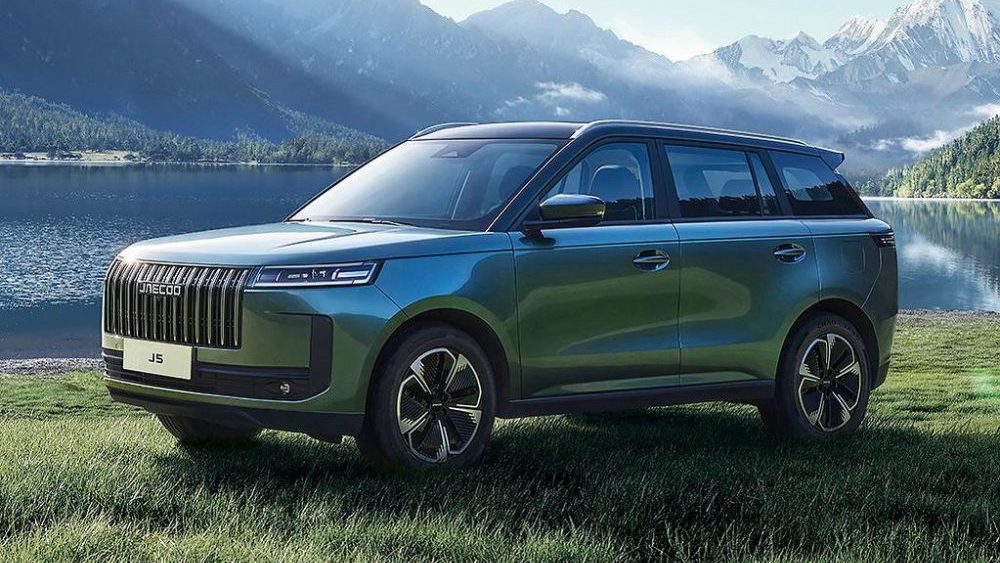 Nishat Motors Set to Launch JAECOO J5 Hybrid Crossover in Pakistan