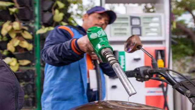 Petrol Price Reduced to Rs. 378 Per Liter as PM Shehbaz Announces Levy Relief