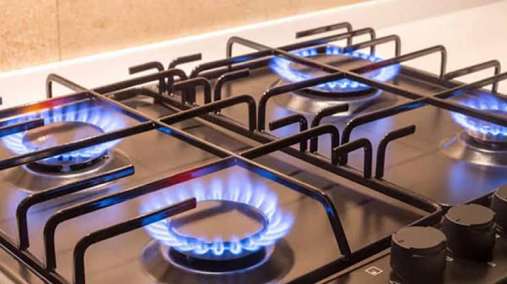 Gas